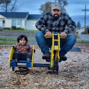 Meet your Posher, Moises